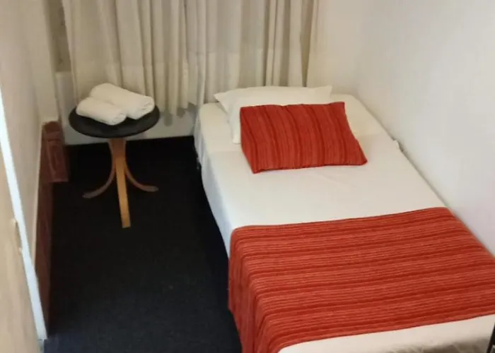 レジデンシャル ド スル ゲストハウス 2*